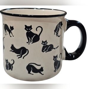 Black and White Cat Pattern Mugn Like New, With Out Tags